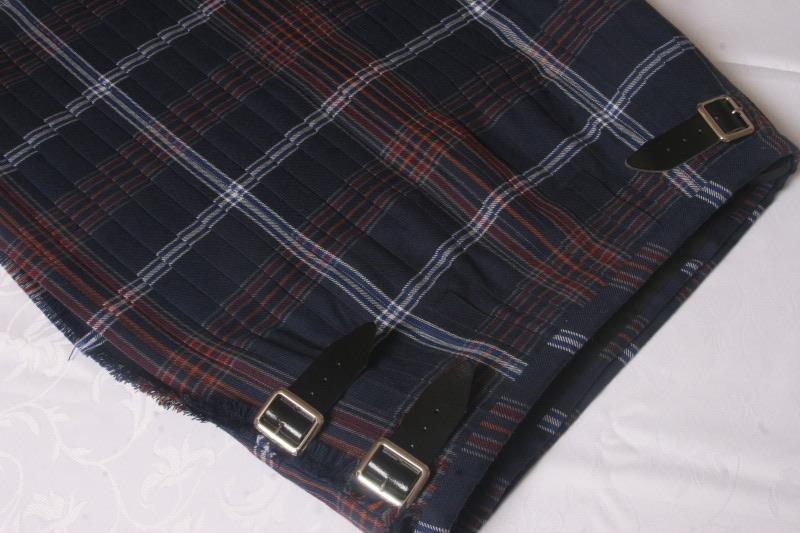 8 yard kilt with pleats