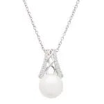 Pearl and crystal pendant